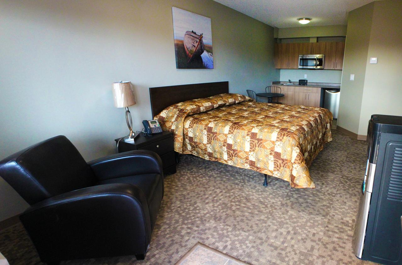 Alberta Beach Inn And Suites Exteriér fotografie